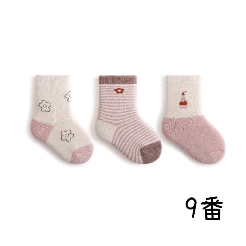 【SOCKS】暖かいカートゥーンソックス　3ペアセット C0205
