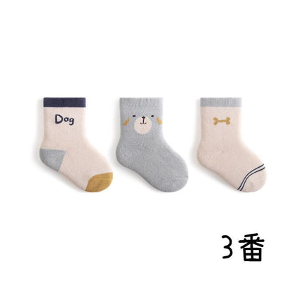 【SOCKS】暖かいカートゥーンソックス　3ペアセット C0205