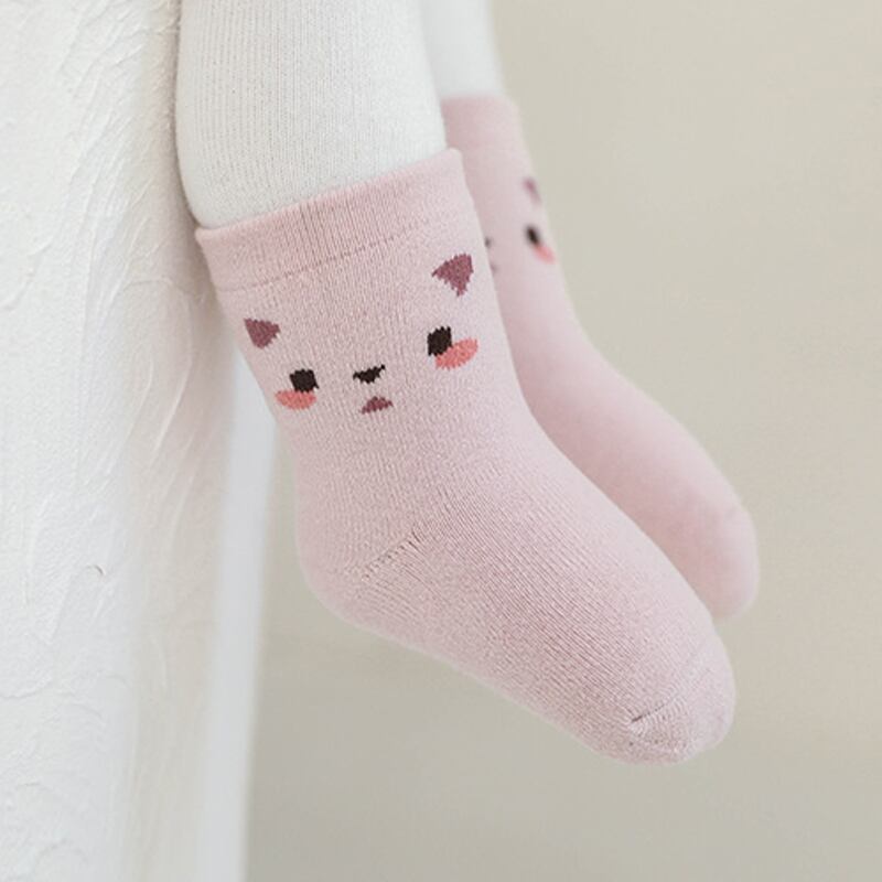 【SOCKS】暖かいカートゥーンソックス　3ペアセット C0205