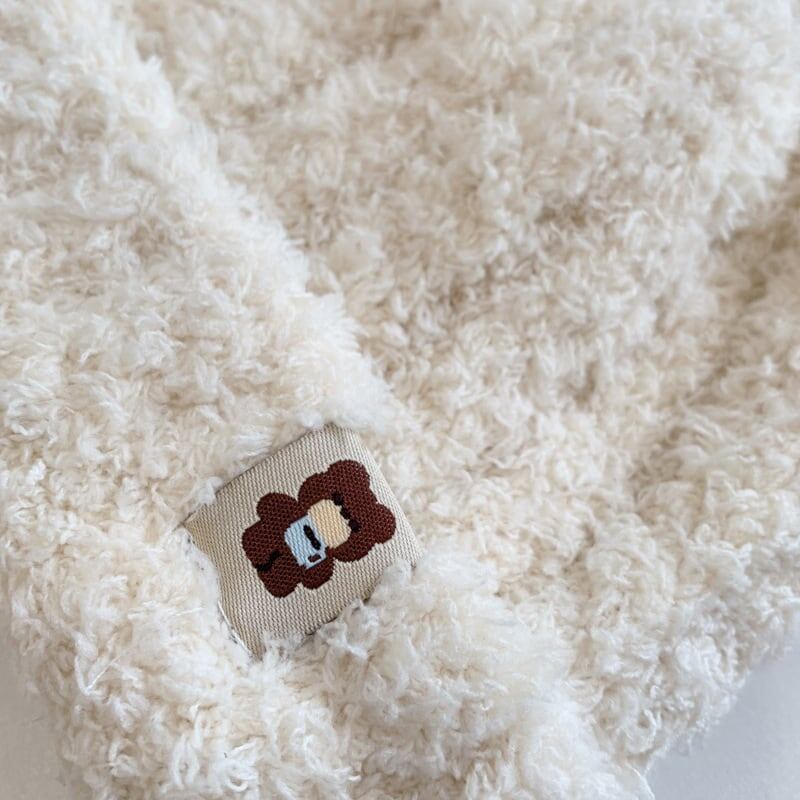 Warm Bear Hat & Scarf C0030