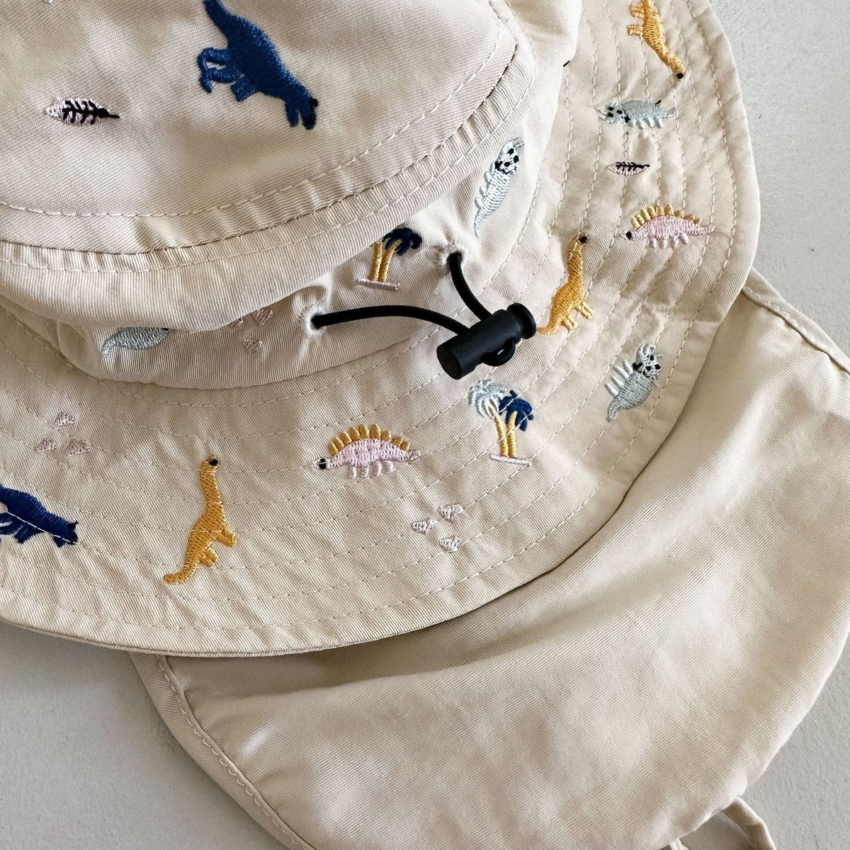 Stylish Dinosaur Logo Cap C0026