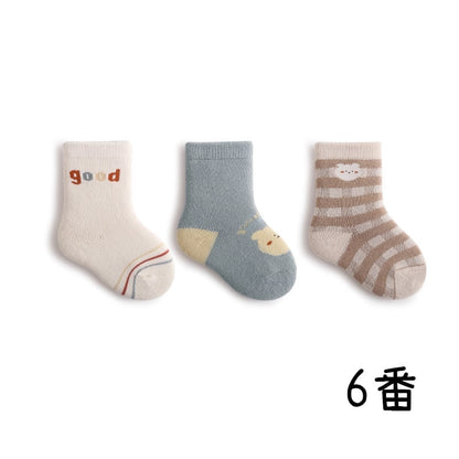 【SOCKS】暖かいカートゥーンソックス　3ペアセット C0205