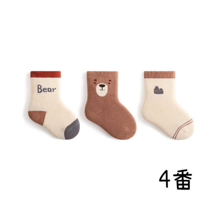 【SOCKS】暖かいカートゥーンソックス　3ペアセット C0205