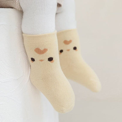 【SOCKS】暖かいカートゥーンソックス　3ペアセット C0205