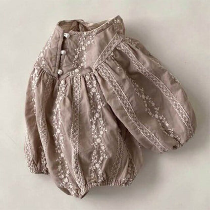 【秋新作】花刺しゅう長袖ロンパース　全2色 A0540