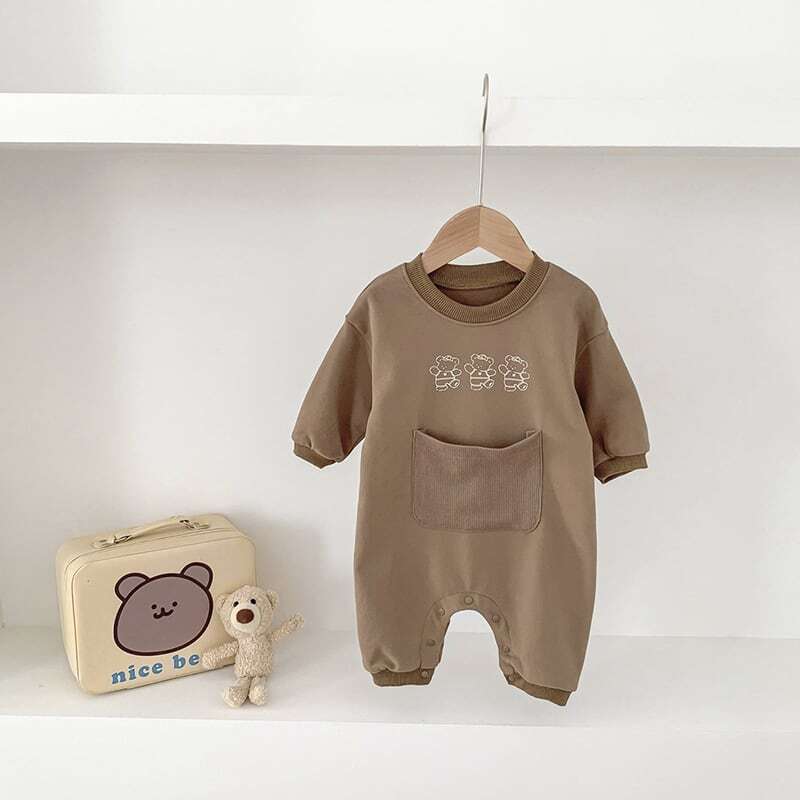 【秋新作】クマロゴポケット付きオールインワン　 全2色 A0582
