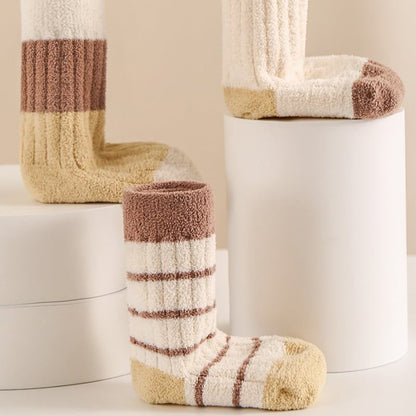 [SOCKS] Warm Border Socks - 3-Pair Set C0085