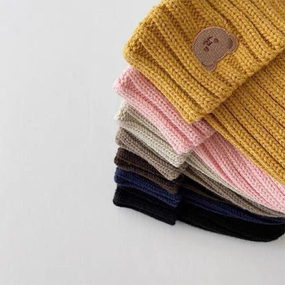 Bear Pattern Knitted Hat - All 7 Colors C0084