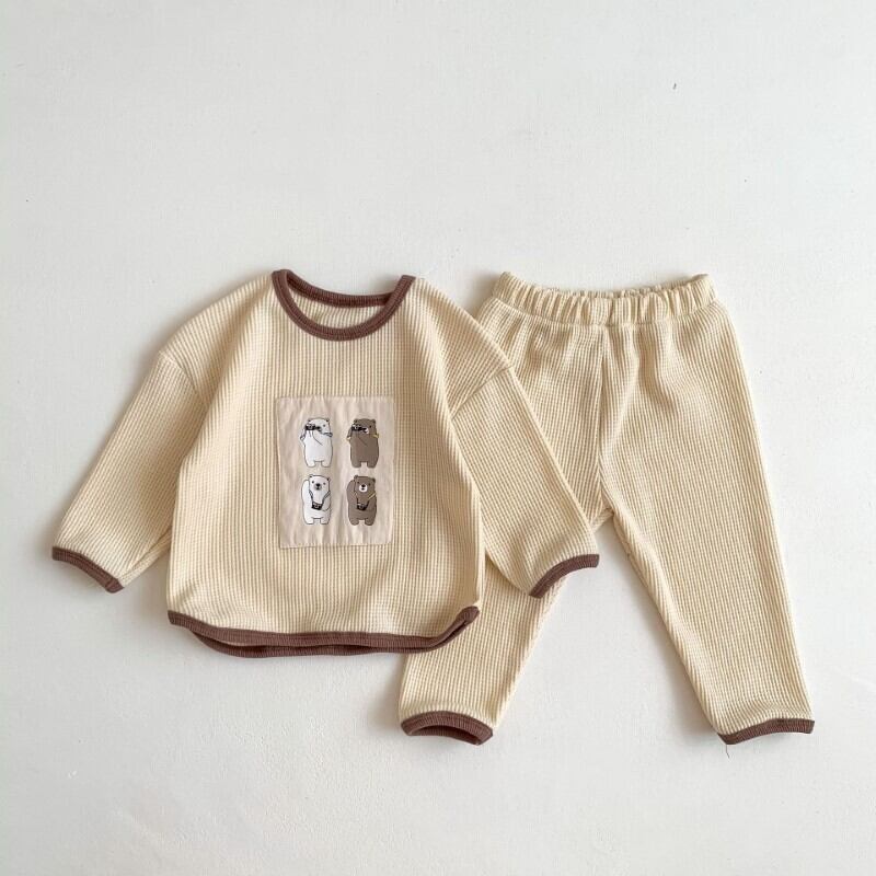 【秋新作】くまさんプリントワッフルセットアップ　全2色 A1044