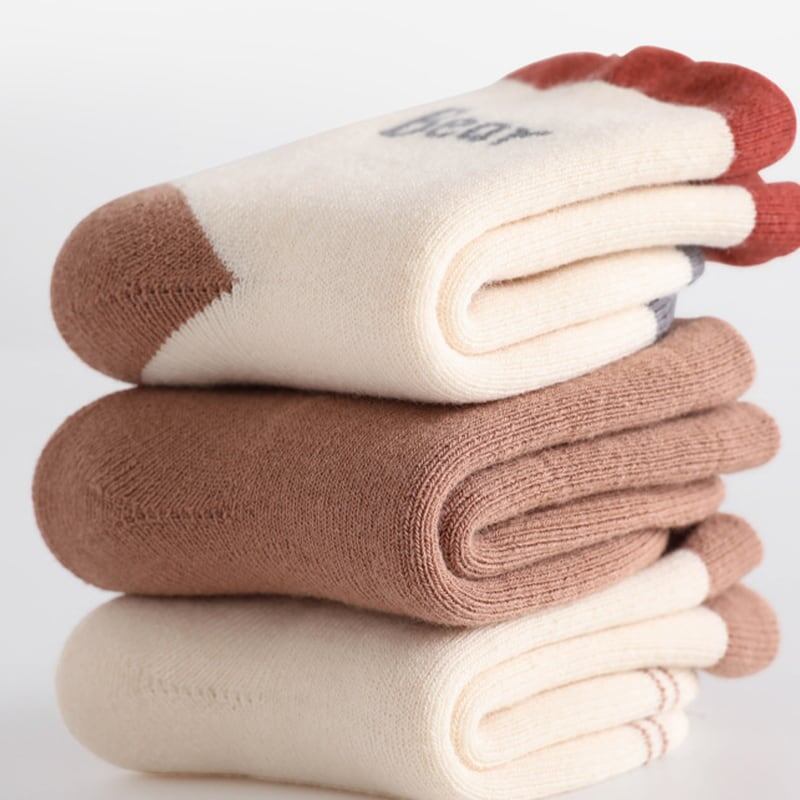 【SOCKS】暖かいカートゥーンソックス　3ペアセット C0205