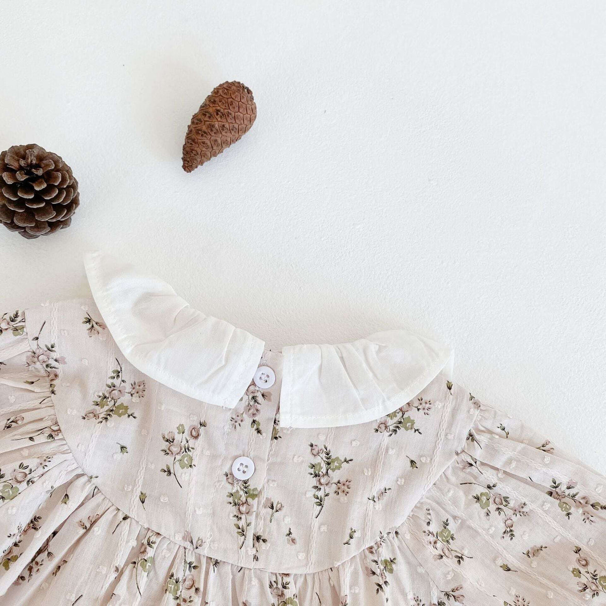 [New for Fall] Peter Pan Collar Floral Romper A0349