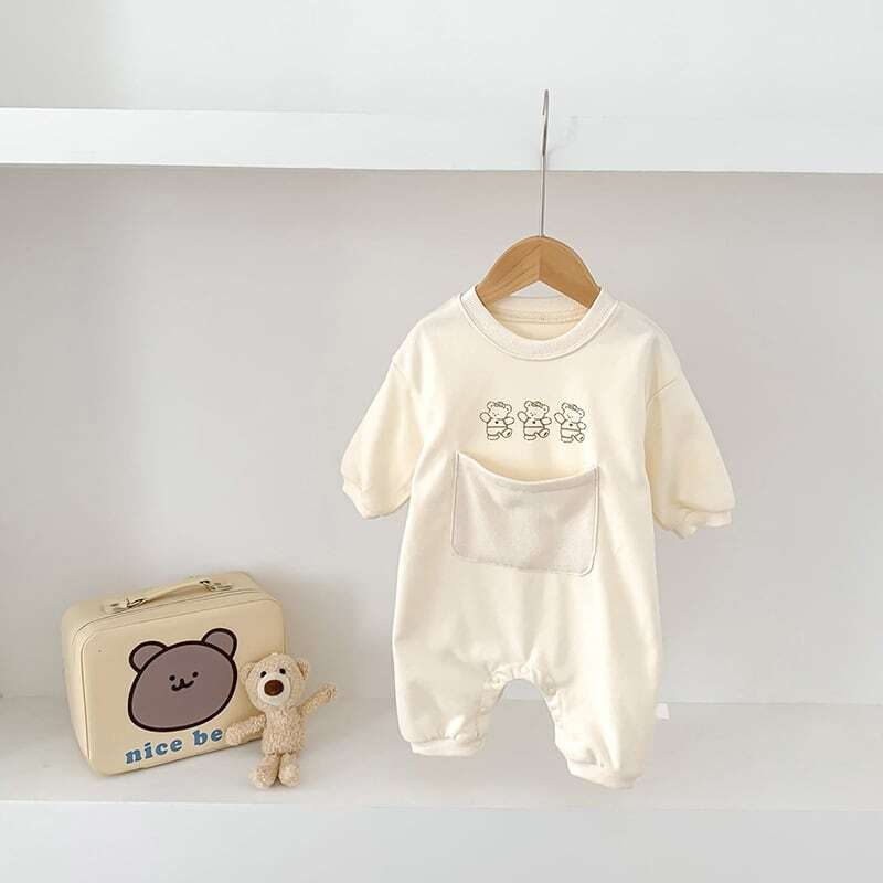 【秋新作】クマロゴポケット付きオールインワン　 全2色 A0582