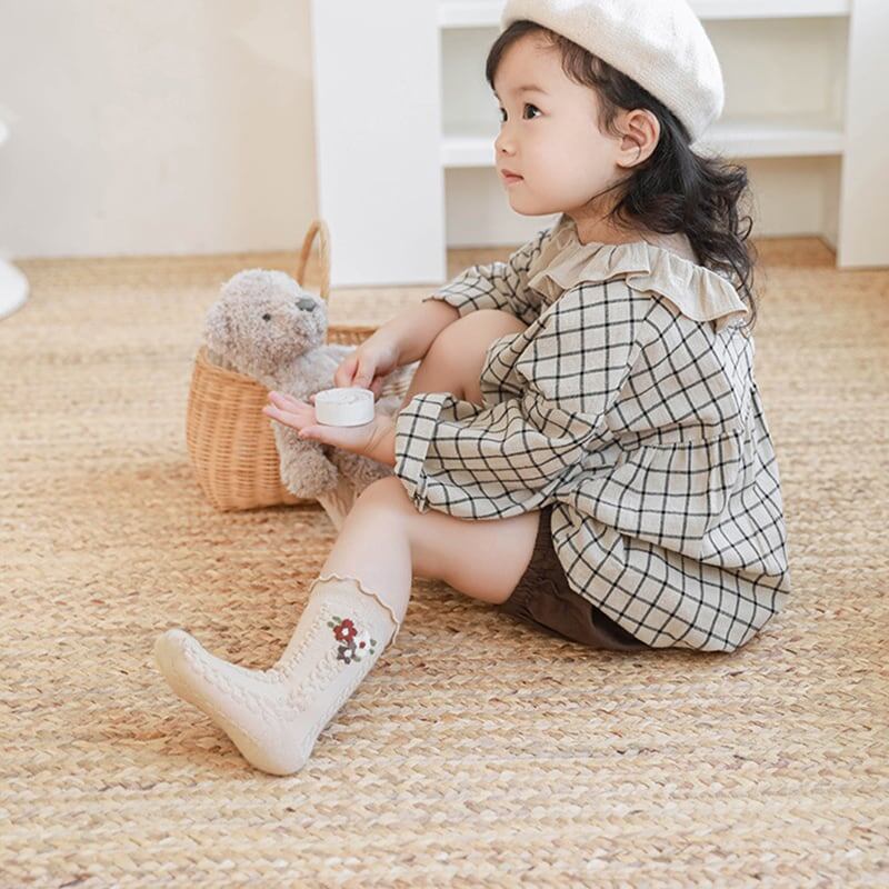 【SOCKS】Embroidered flower socks C0224