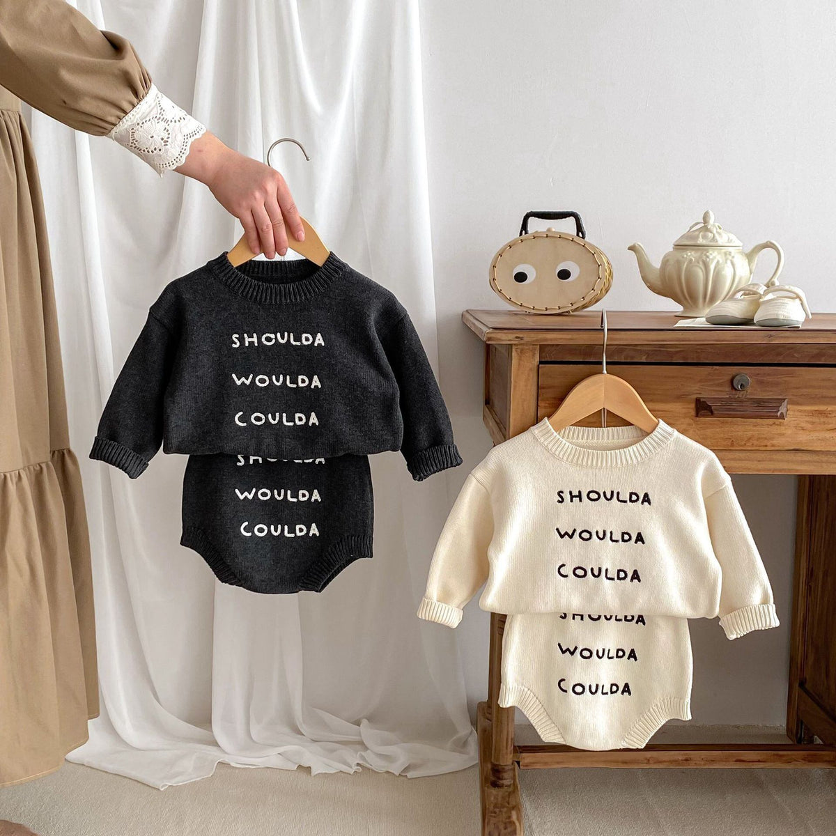 【秋新作】英字刺繍トップス＋かぼちゃんパンツ 全2色 A0713