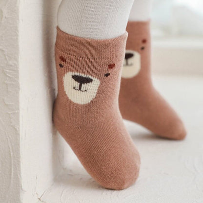 【SOCKS】暖かいカートゥーンソックス　3ペアセット C0205