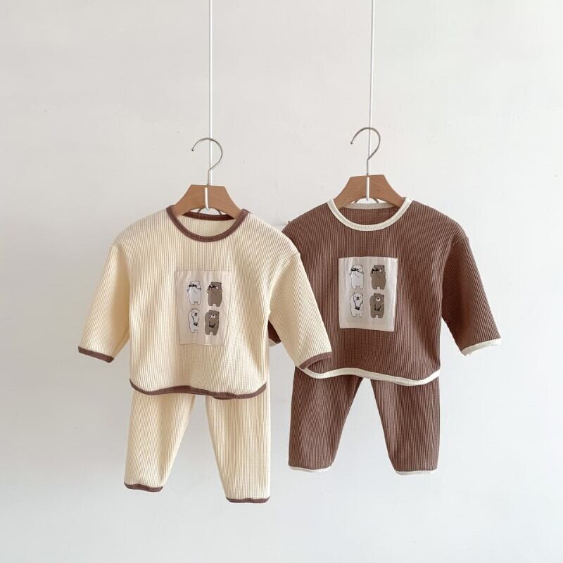 【秋新作】くまさんプリントワッフルセットアップ　全2色 A1044